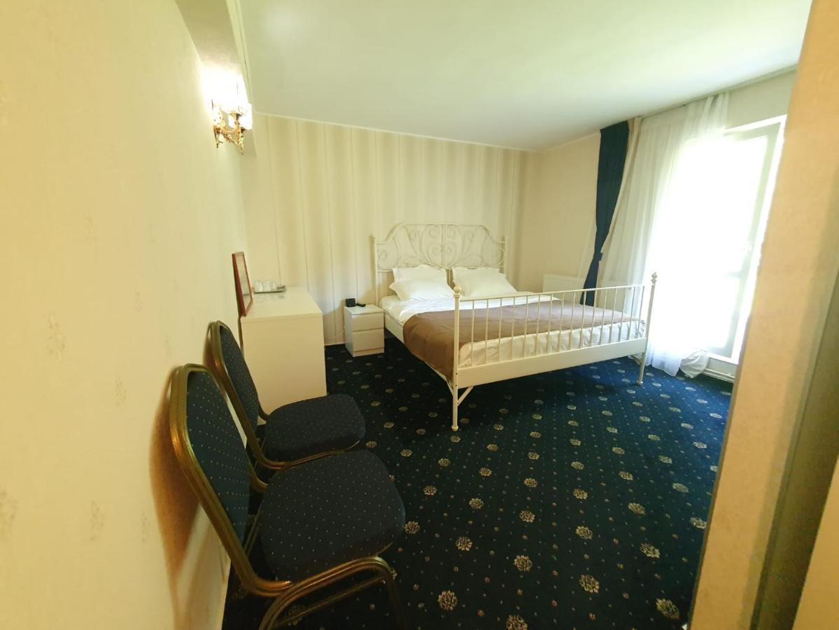 Hotel Green Palace シナヤ エクステリア 写真