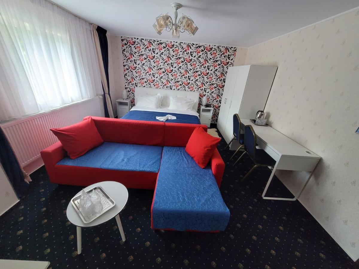 Hotel Green Palace シナヤ エクステリア 写真
