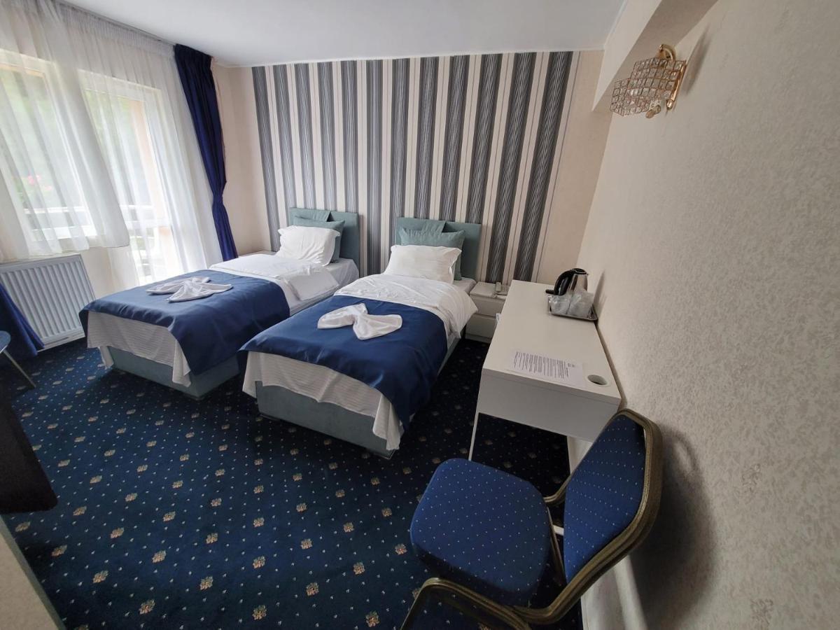 Hotel Green Palace シナヤ エクステリア 写真
